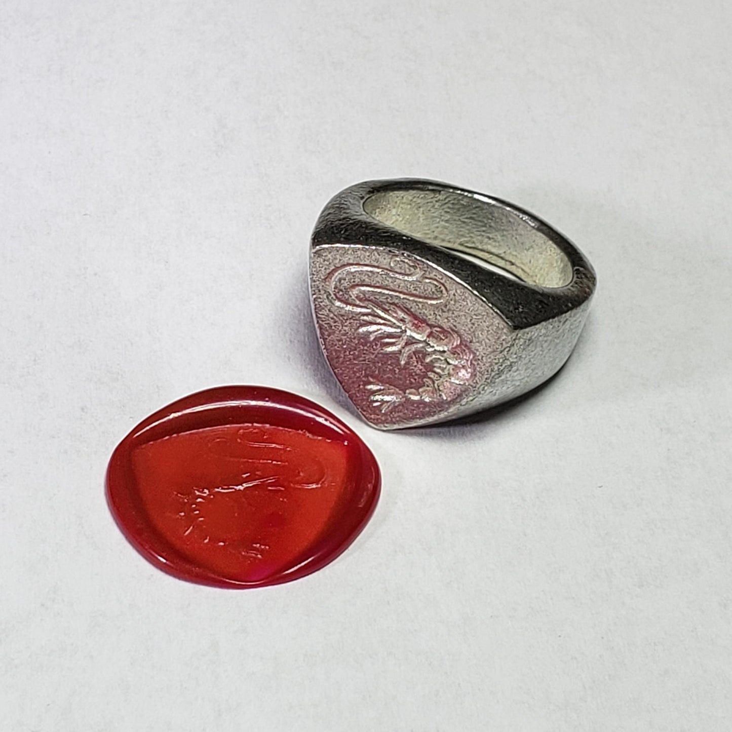 Shrimp wax seal signet ring