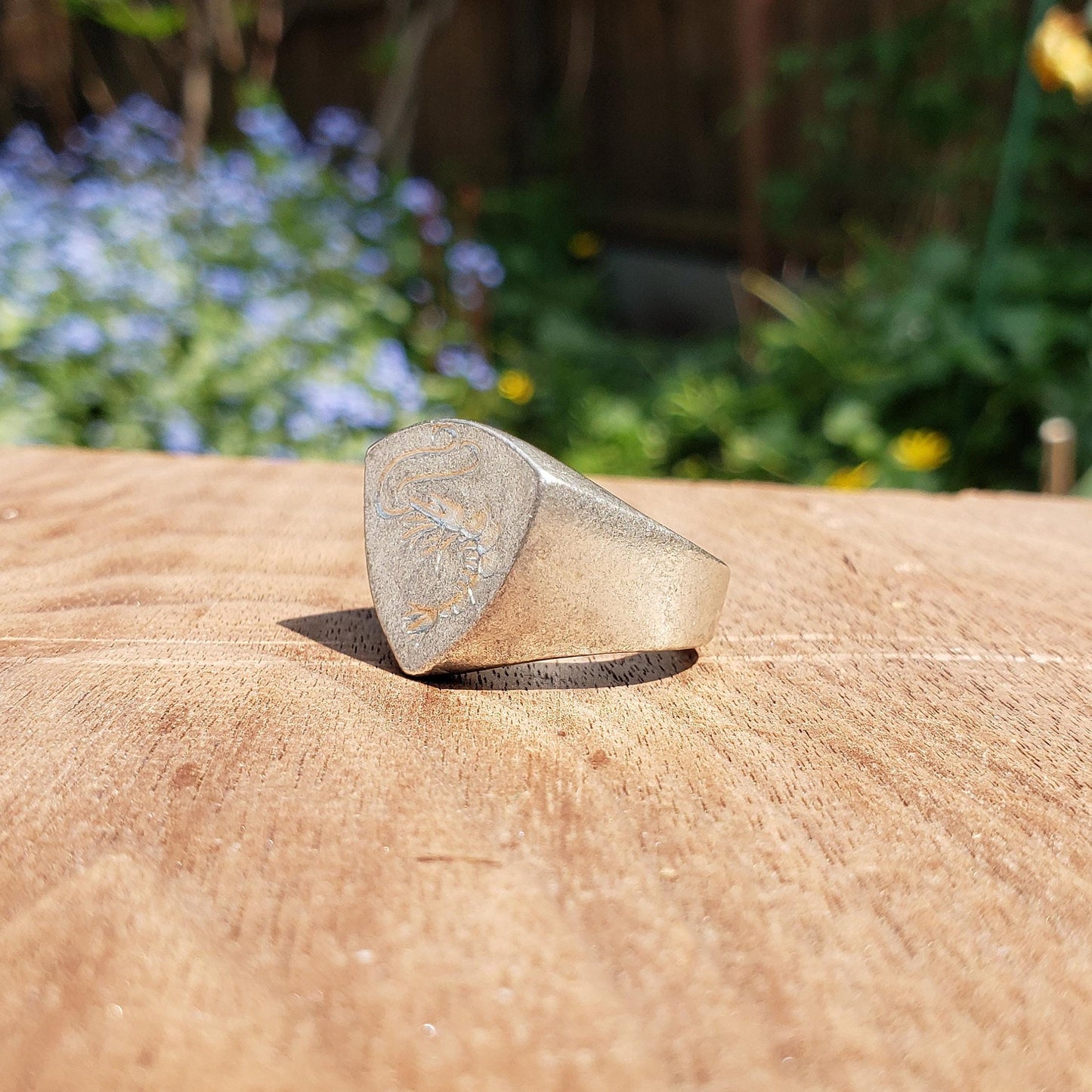 Shrimp wax seal signet ring