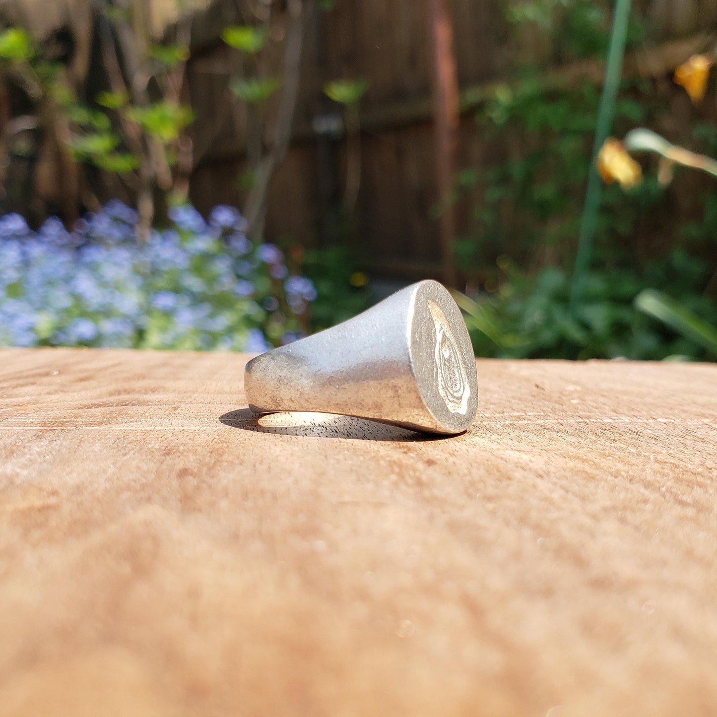 Oyster wax seal signet ring