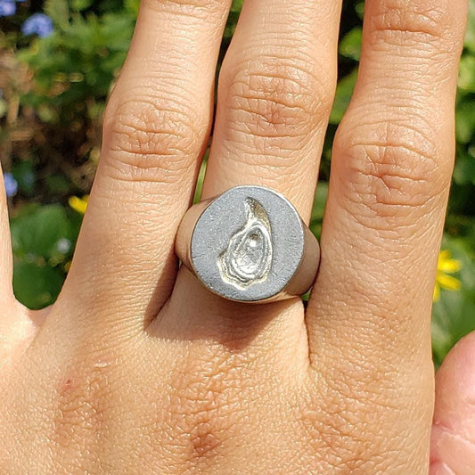 Oyster wax seal signet ring