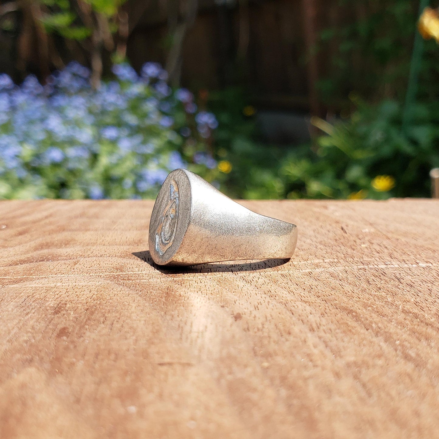 Oyster wax seal signet ring