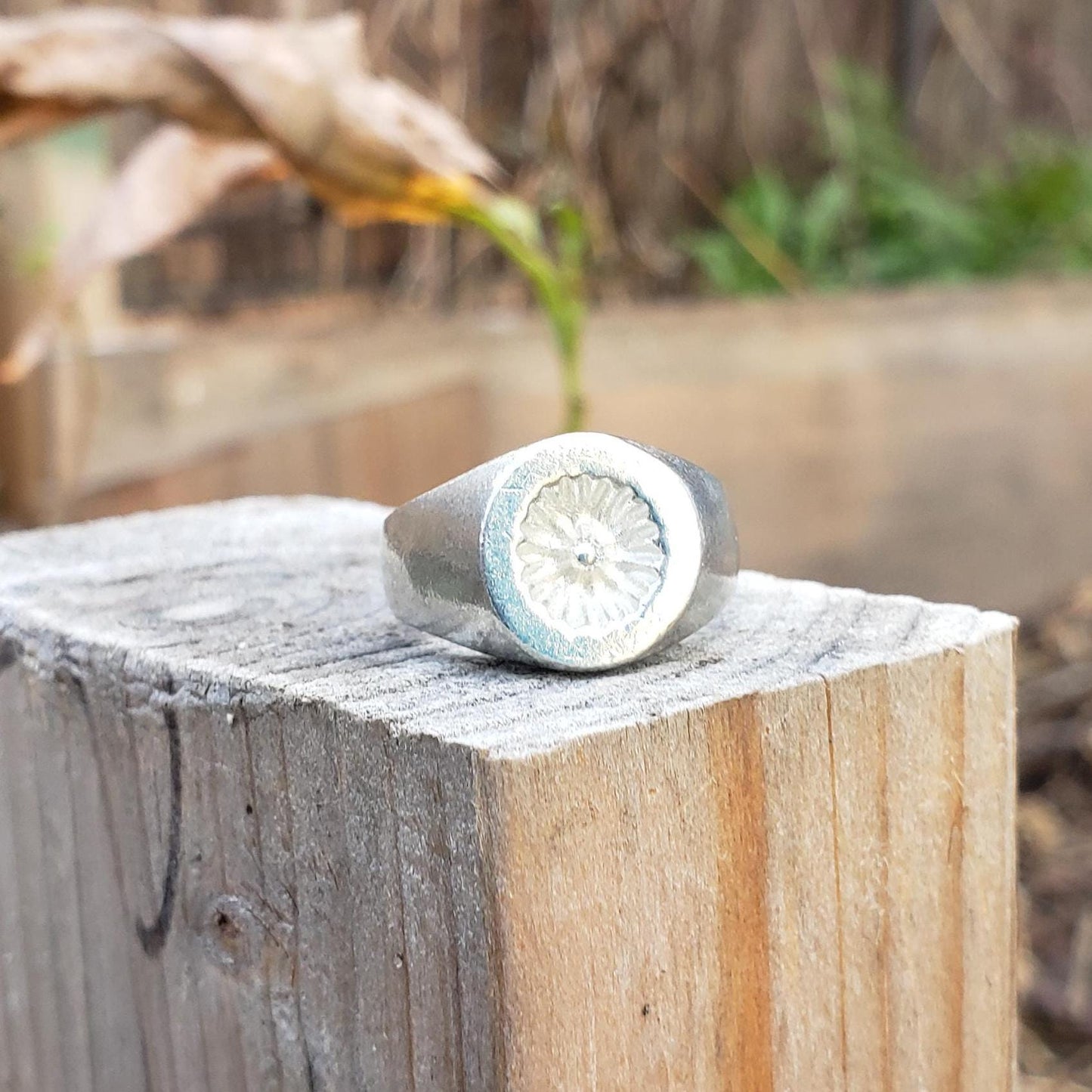 Ring cake wax seal signet ring