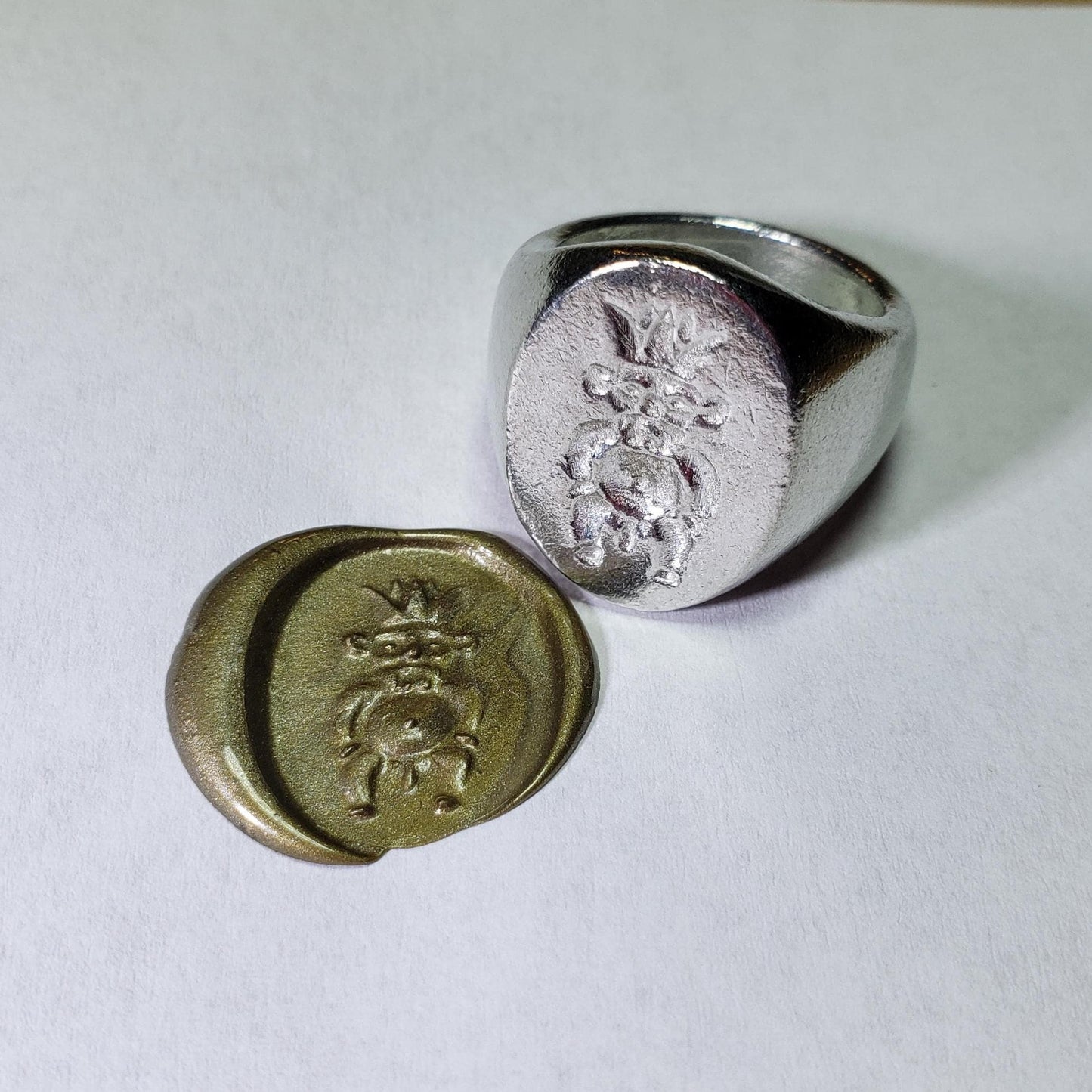 Bes wax seal signet ring