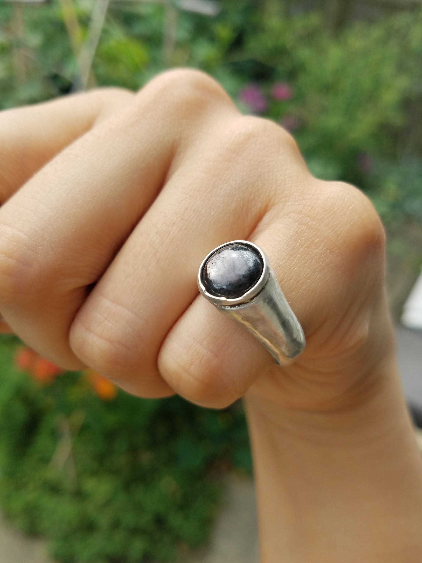 Natural black and white classical silver ring