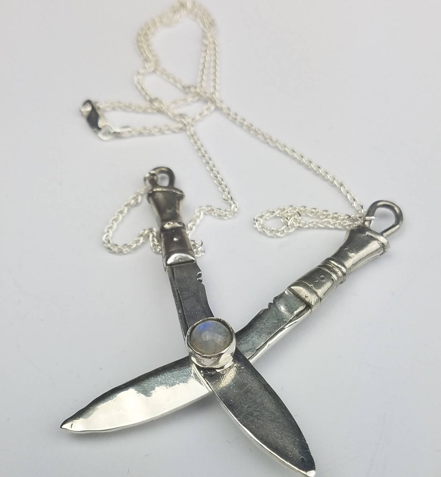 Crossed Khukri pendant