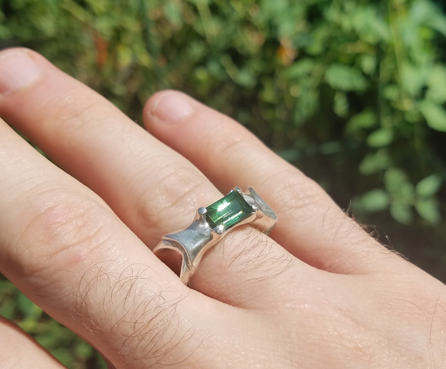 Floral green tourmaline ring