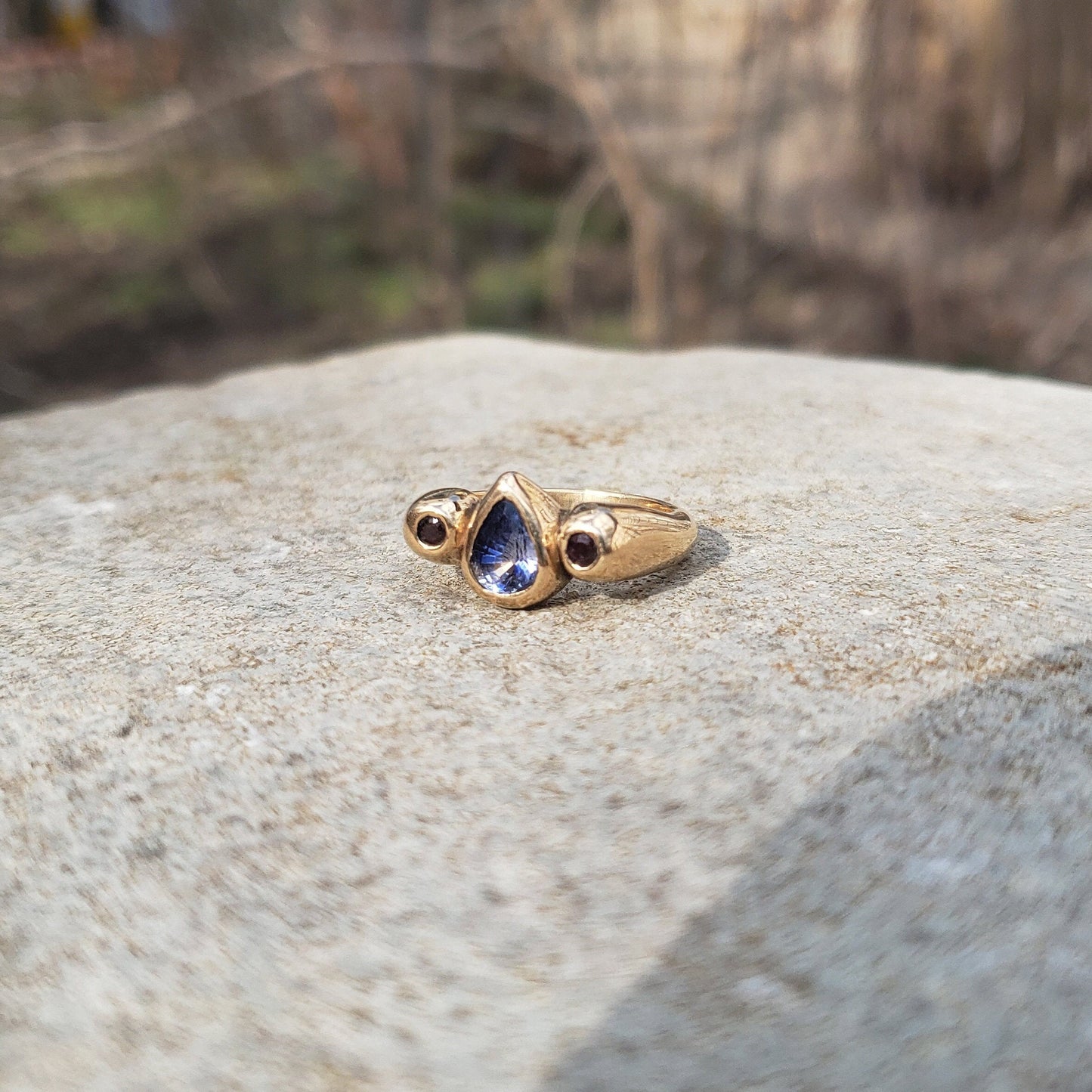 Pear cut sapphire and ruby 18k gold 3 stone ring