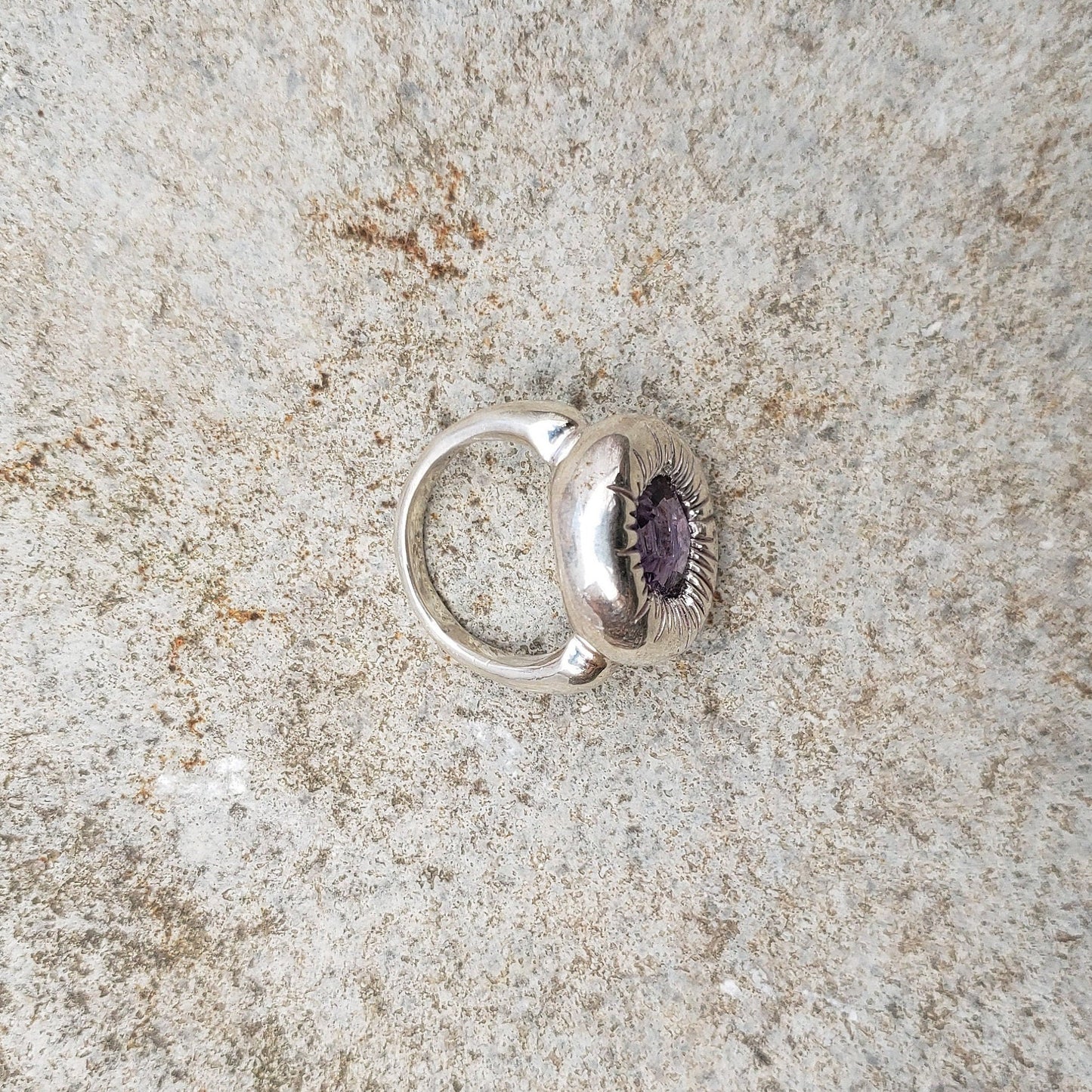 Amethyst pentagonal burst ring