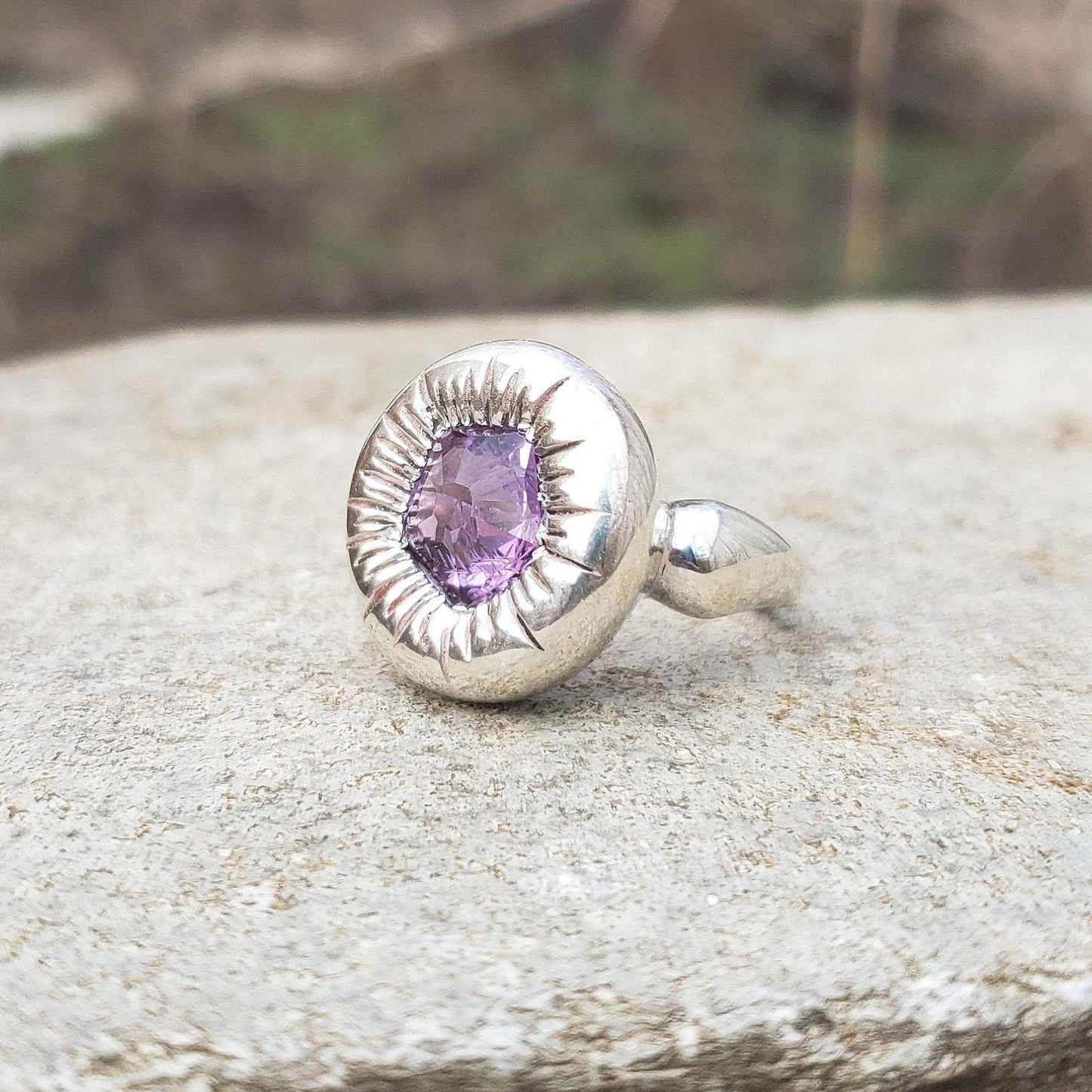 Amethyst pentagonal burst ring