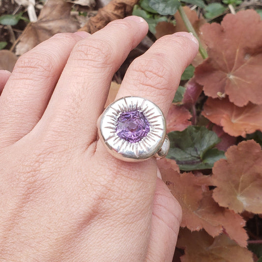 Amethyst pentagonal burst ring