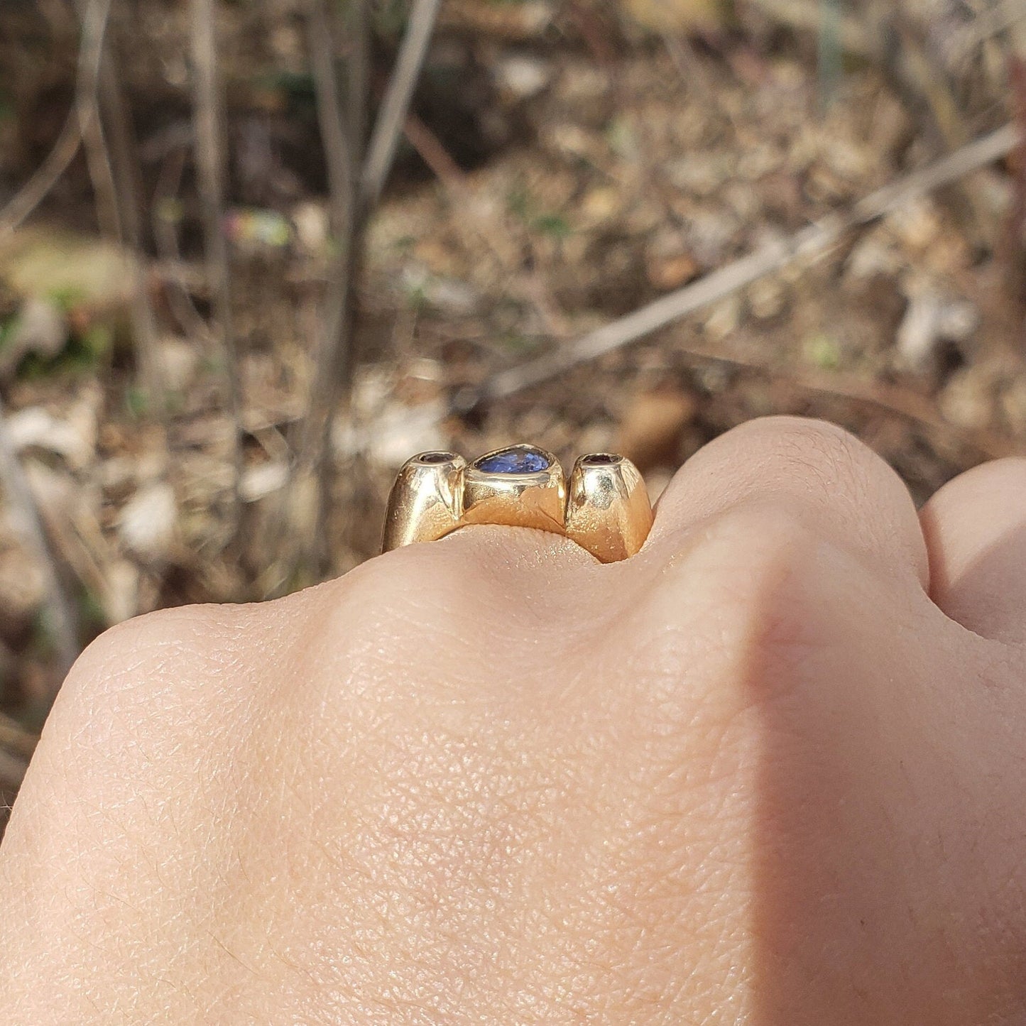 Pear cut sapphire and ruby 18k gold 3 stone ring