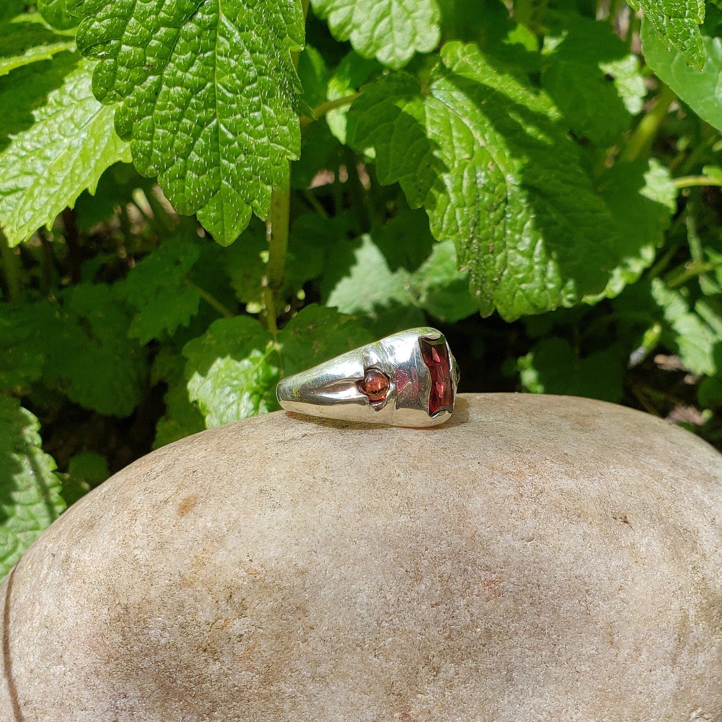 Rhodolite Reverse Intaglio Face ring