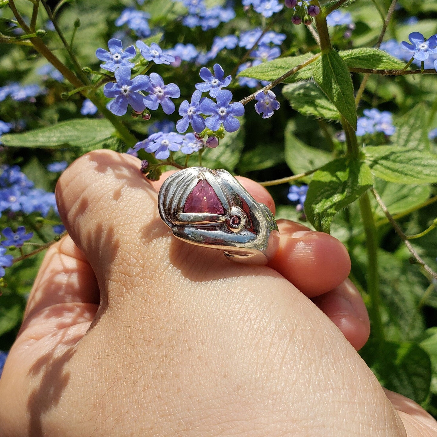 Pink spinel and sapphire yoni ring