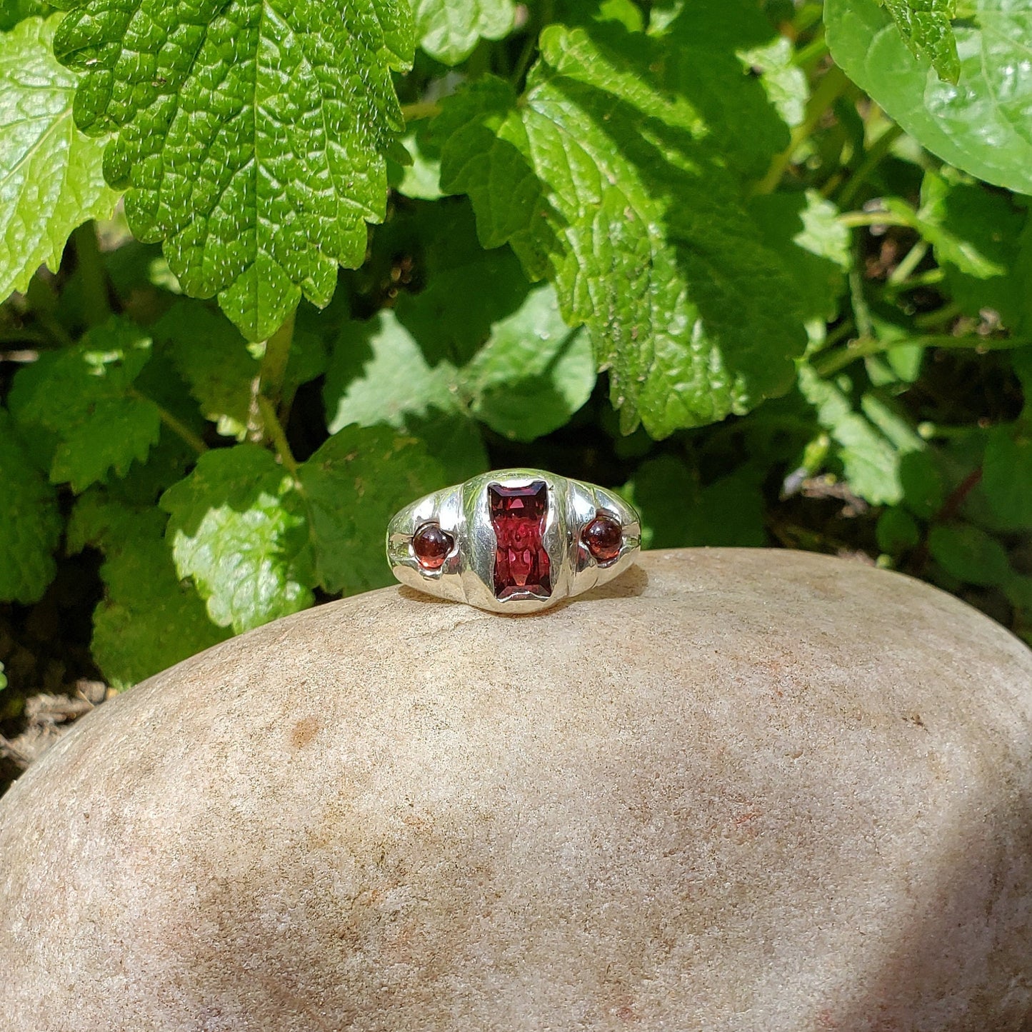 Rhodolite Reverse Intaglio Face ring