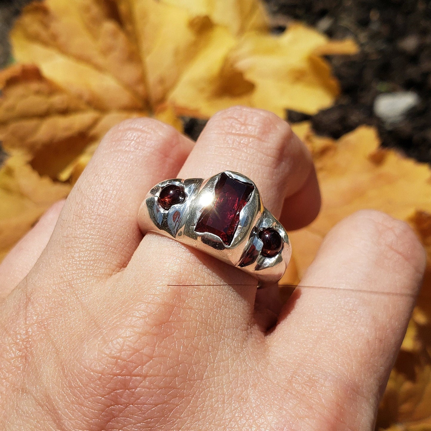 Rhodolite Reverse Intaglio Face ring