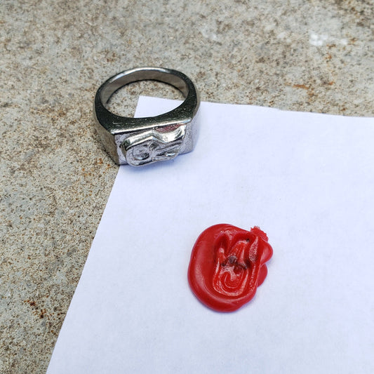 Crocodile shadow puppet wax seal signet ring