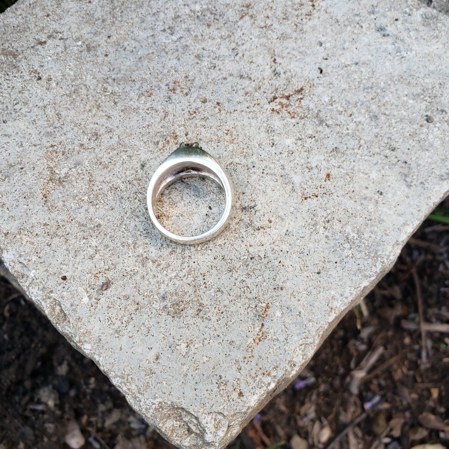 Pentagonal honey yellow mali garnet ring