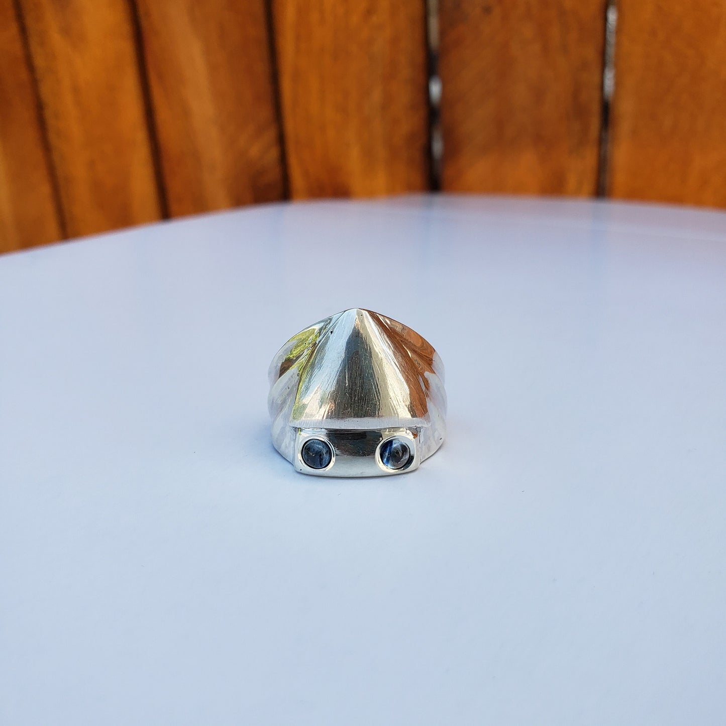 Sapphire eyed cuttlefish head ring