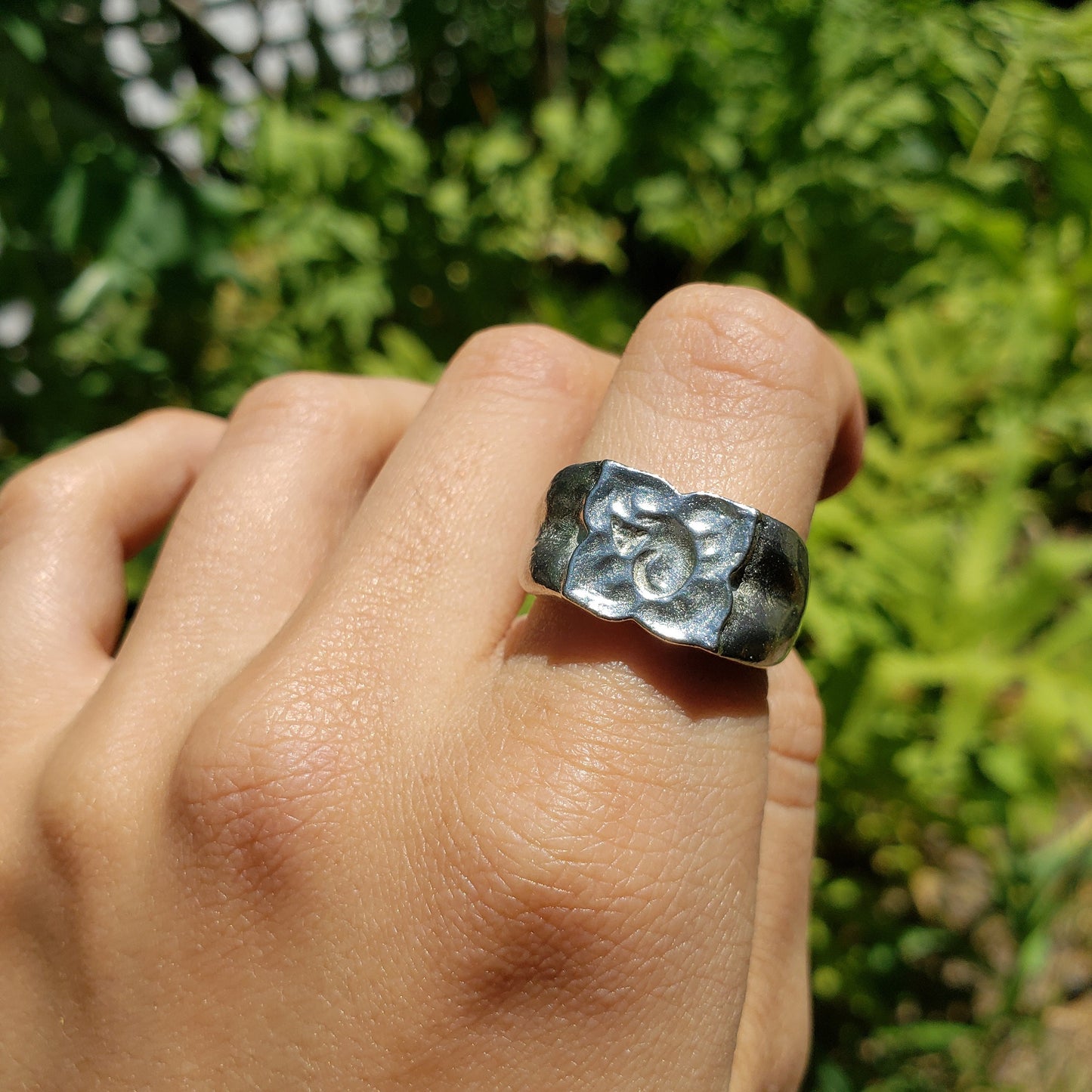 Cat napping on a cushion wax seal signet ring