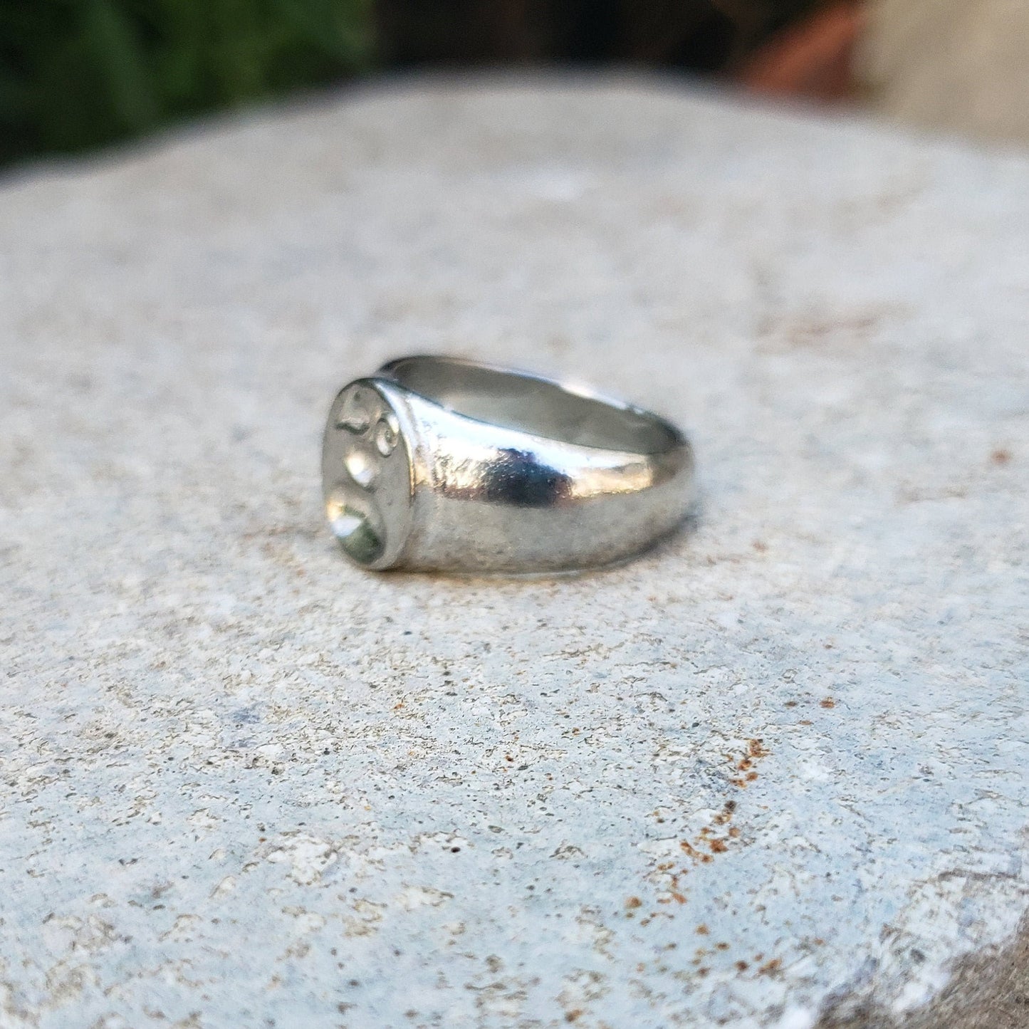 Gourd wax seal signet ring