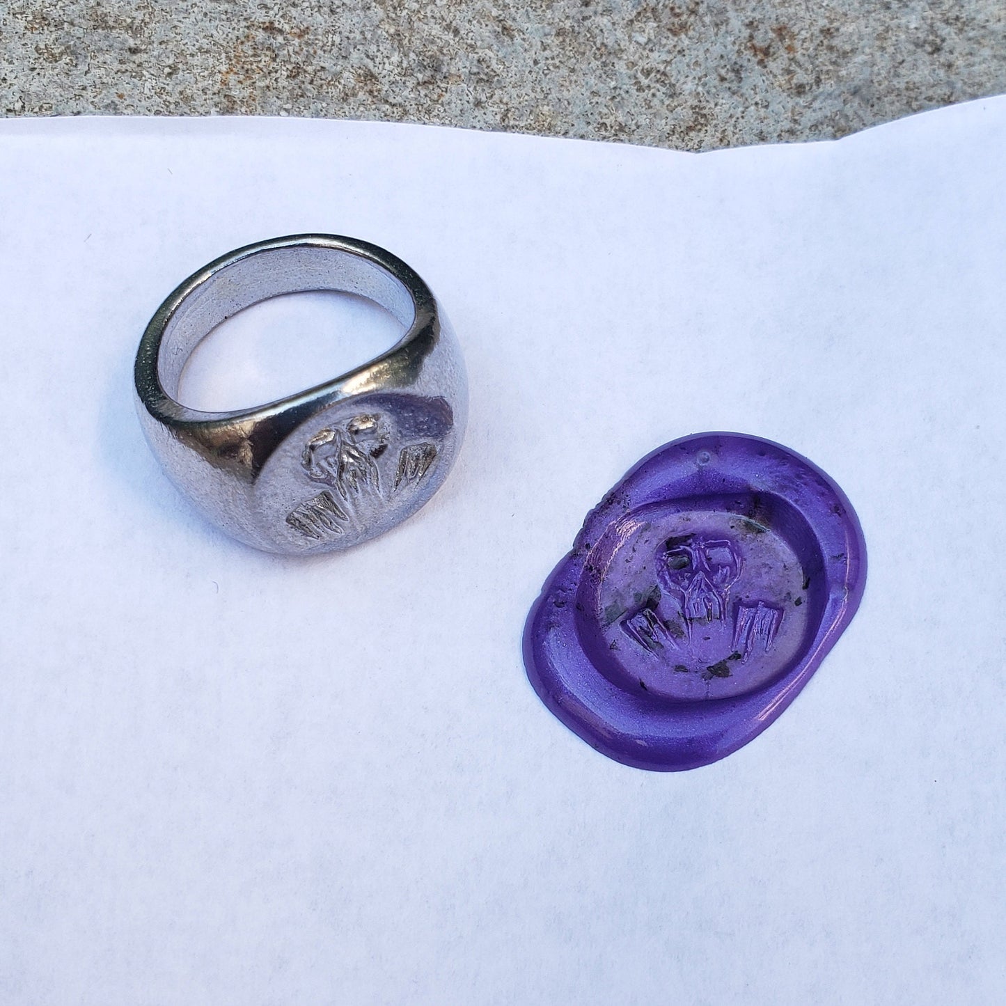 Phantom wax seal signet ring