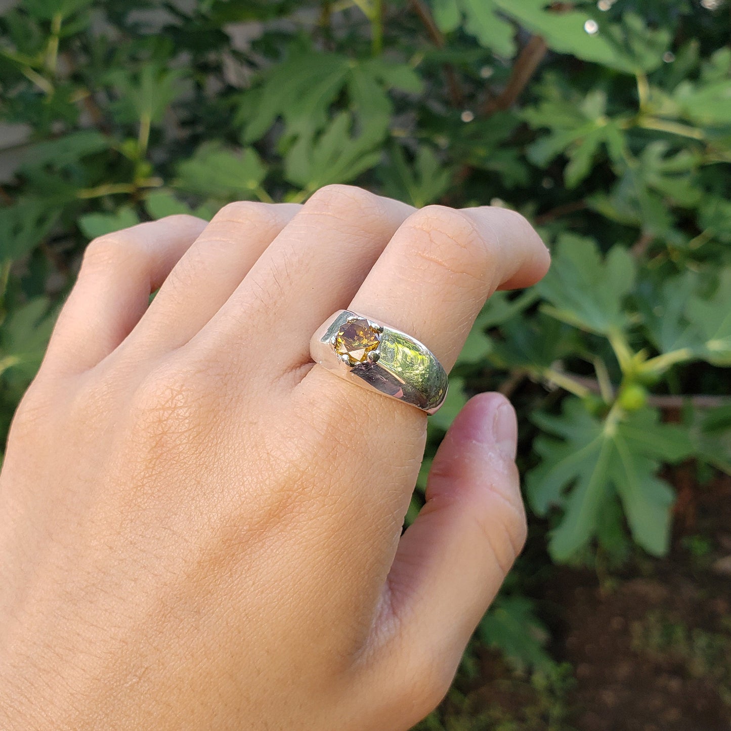 Pentagonal honey yellow mali garnet ring