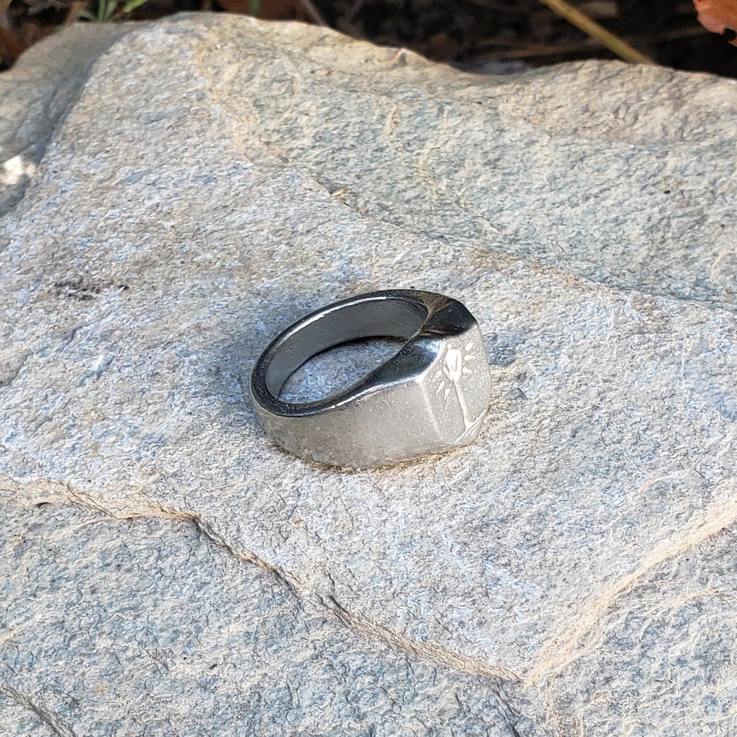 Lamp post wax seal signet ring