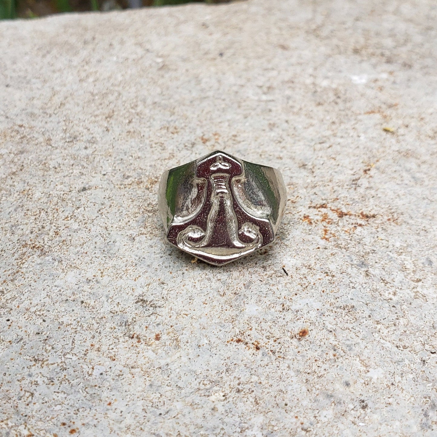 Wombjolnir womb wax seal signet ring