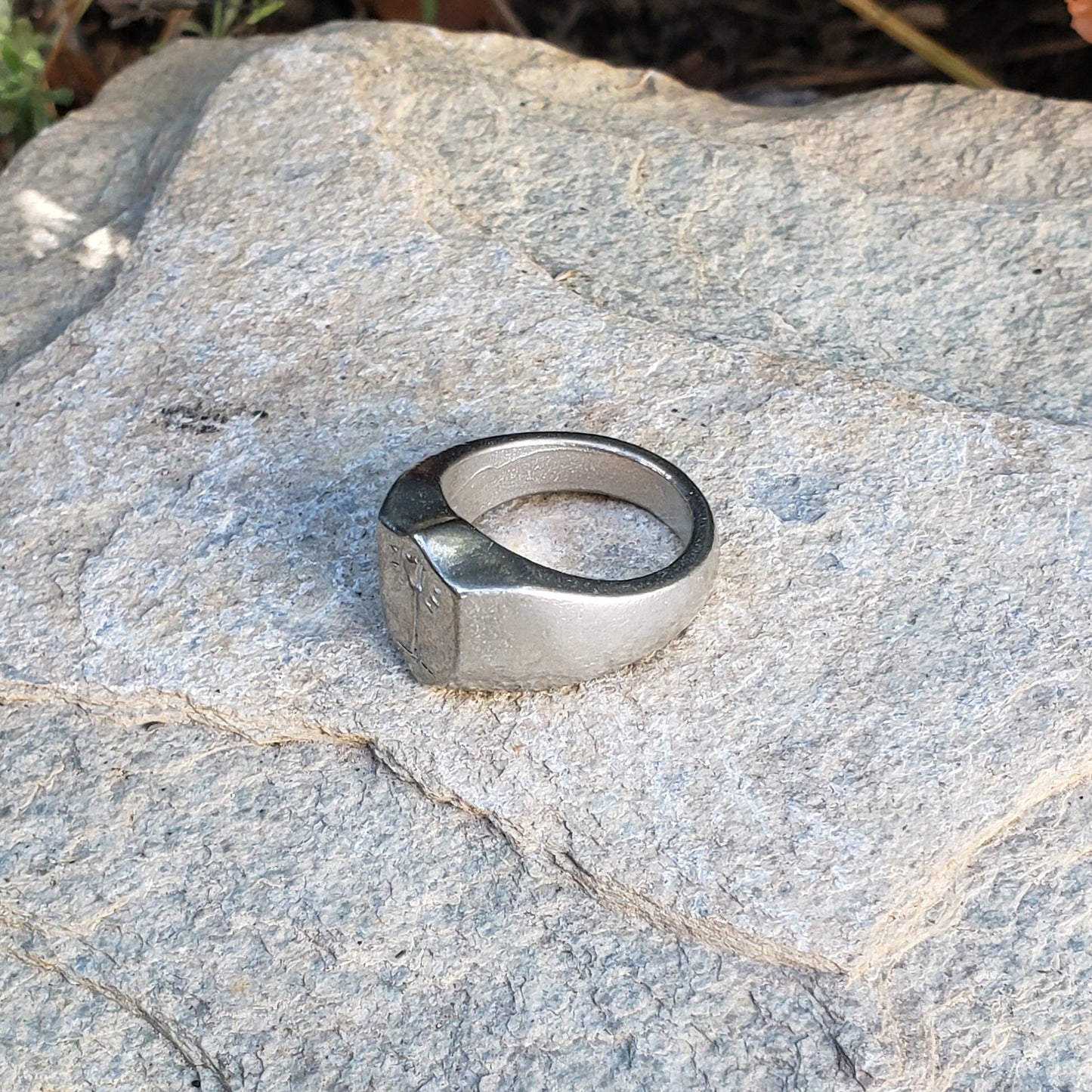 Lamp post wax seal signet ring