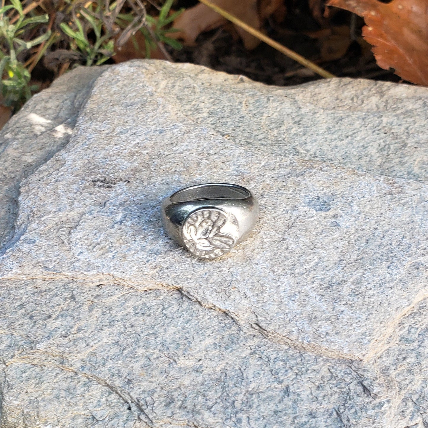 Frog pad wax seal signet ring