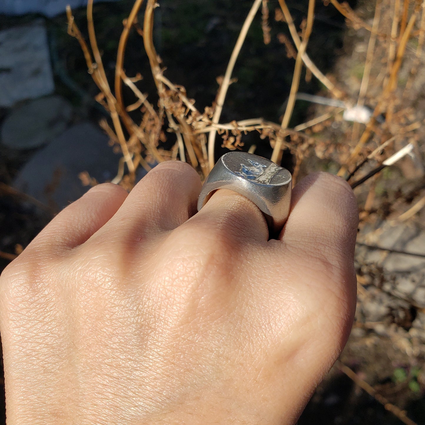 Bear back scratch wax seal signet ring