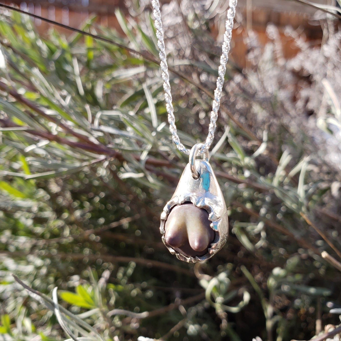 Bust cameo pendant