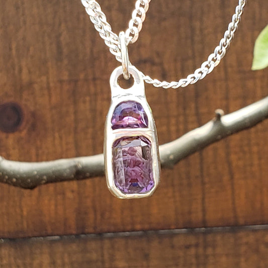 Reverse intaglio butt amethyst pendant