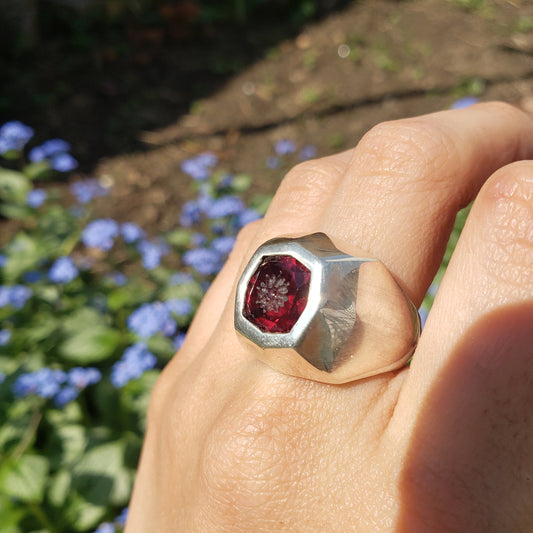 Radial flower garnet signet ring