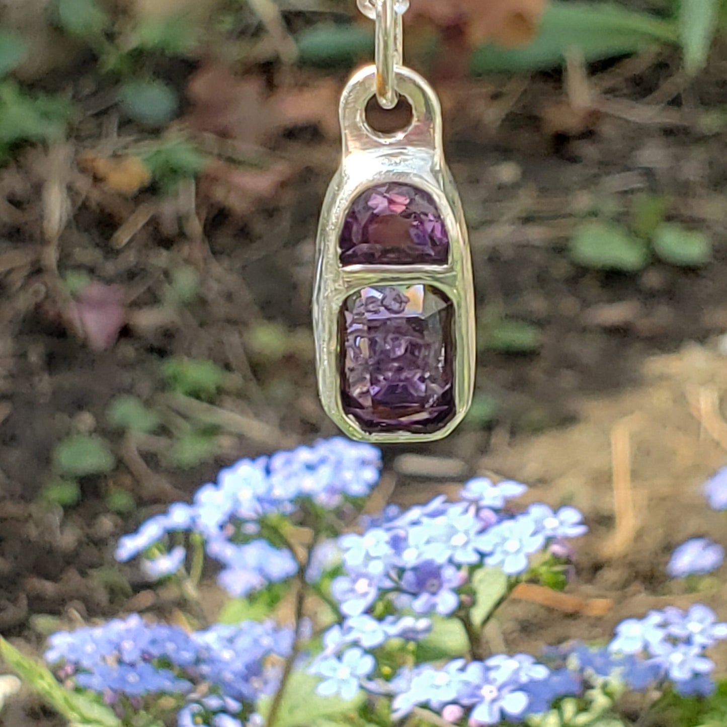 Reverse intaglio butt amethyst pendant