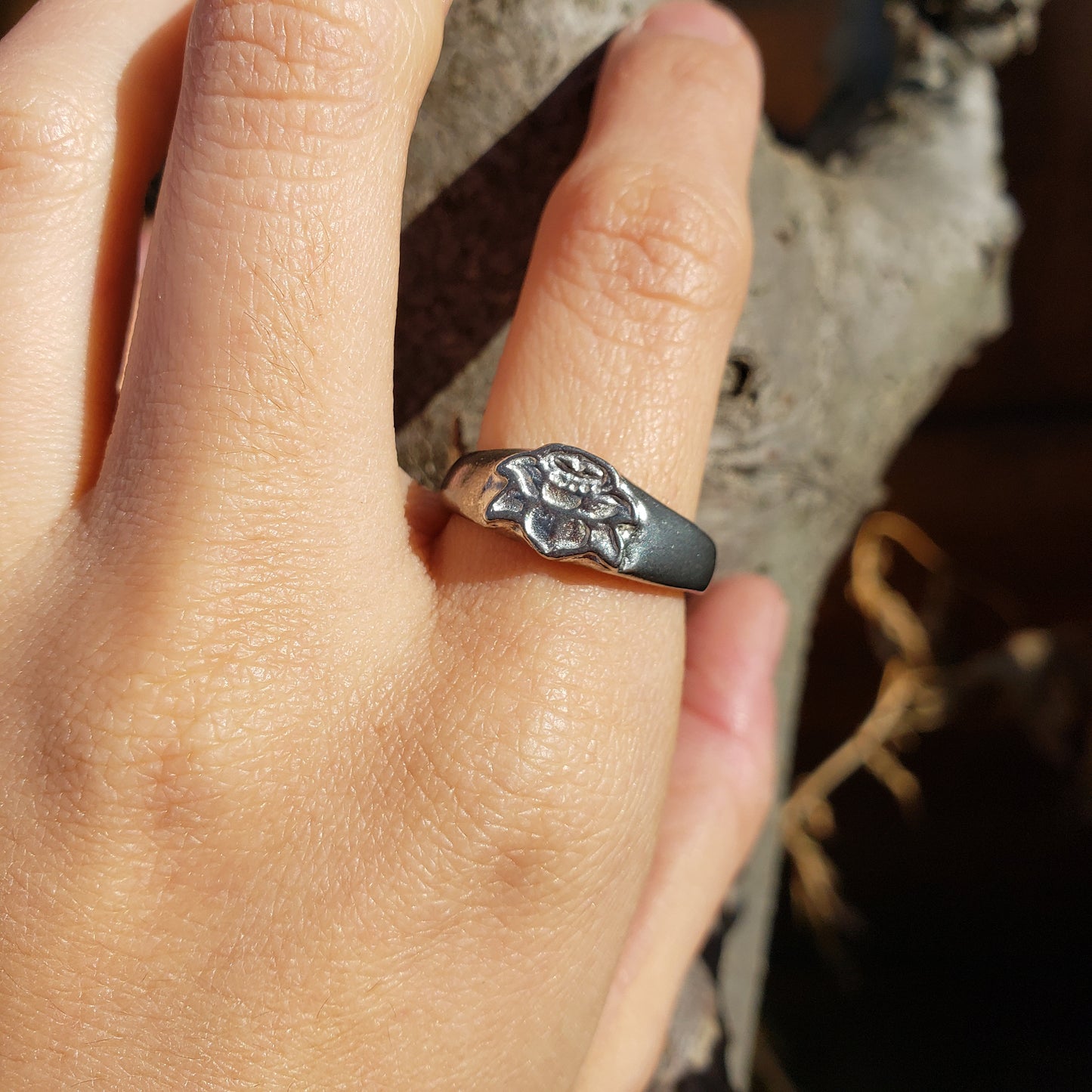 daffodilotus flower wax seal signet ring