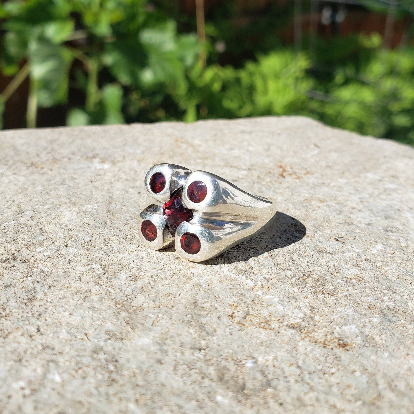 5 stone garnet ring