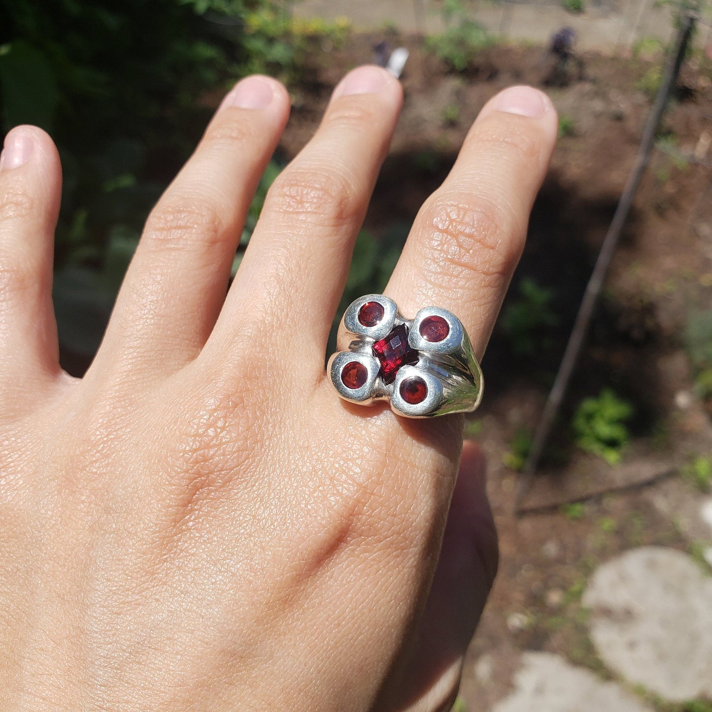 5 stone garnet ring