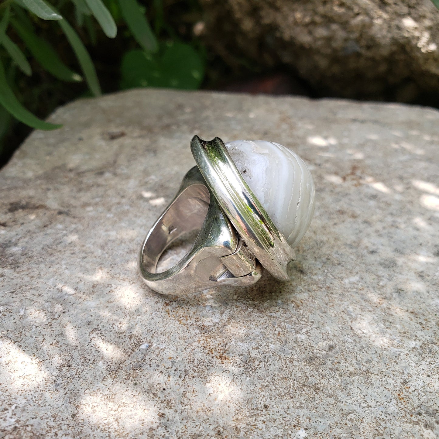 quartz geode poison ring