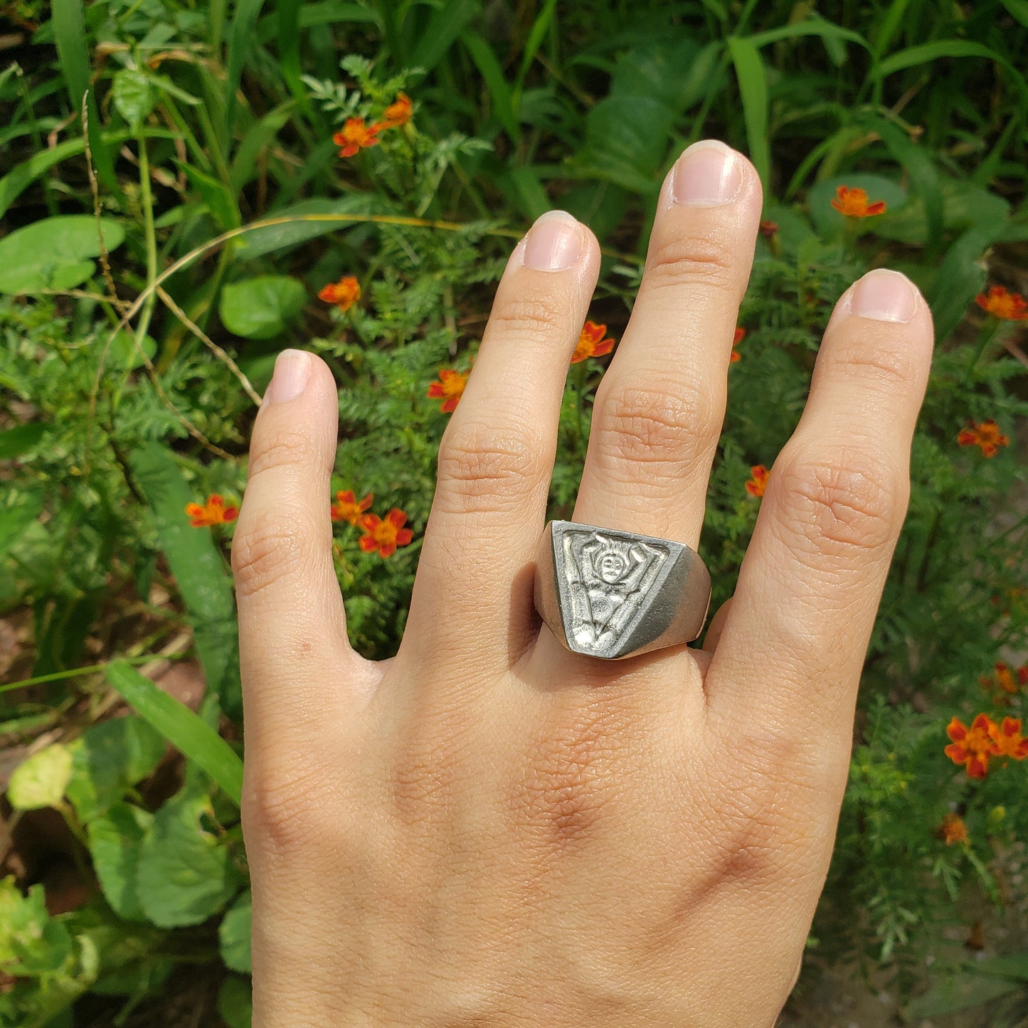 Body letter "A" bending wax seal signet ring