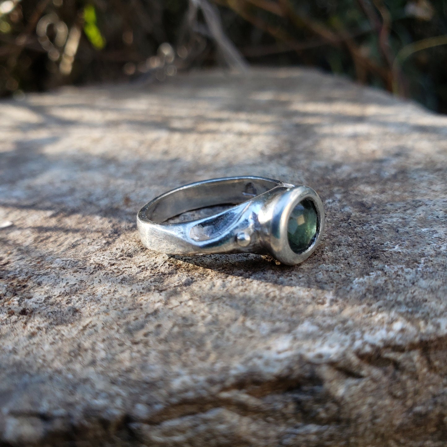 Green sapphire sterling silver vase ring