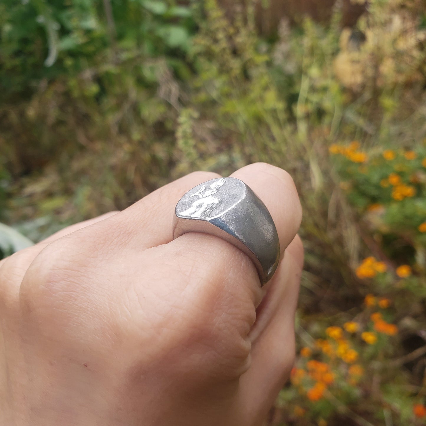 Big butt Victorian wax seal signet ring