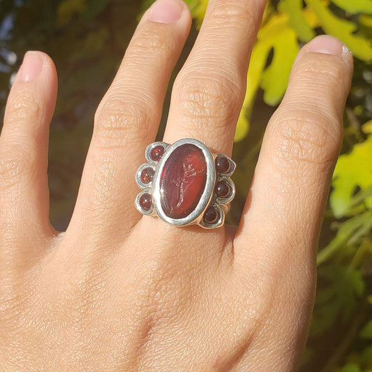 Flower hessonite intaglio signet ring