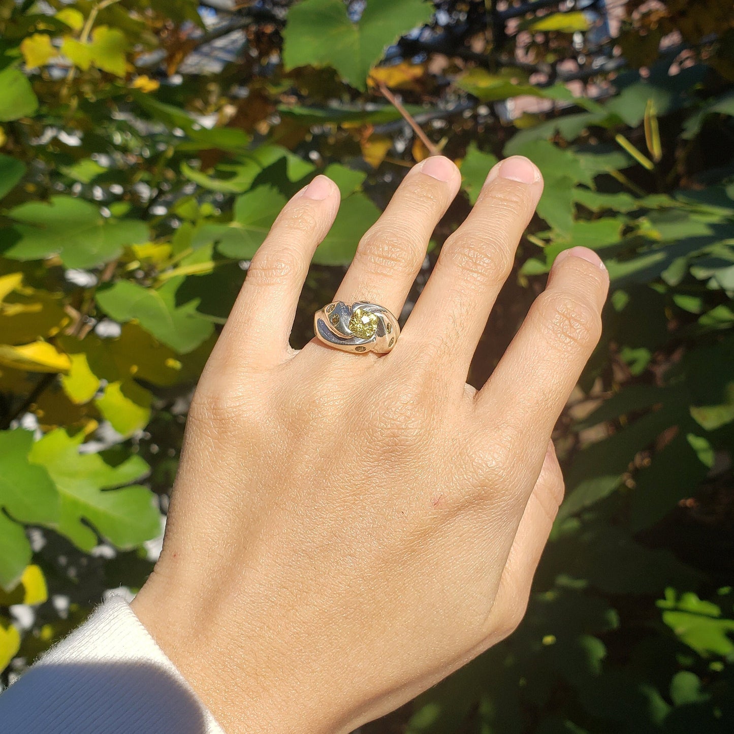 Yellow mali garnet cushion cut twist claw silver ring