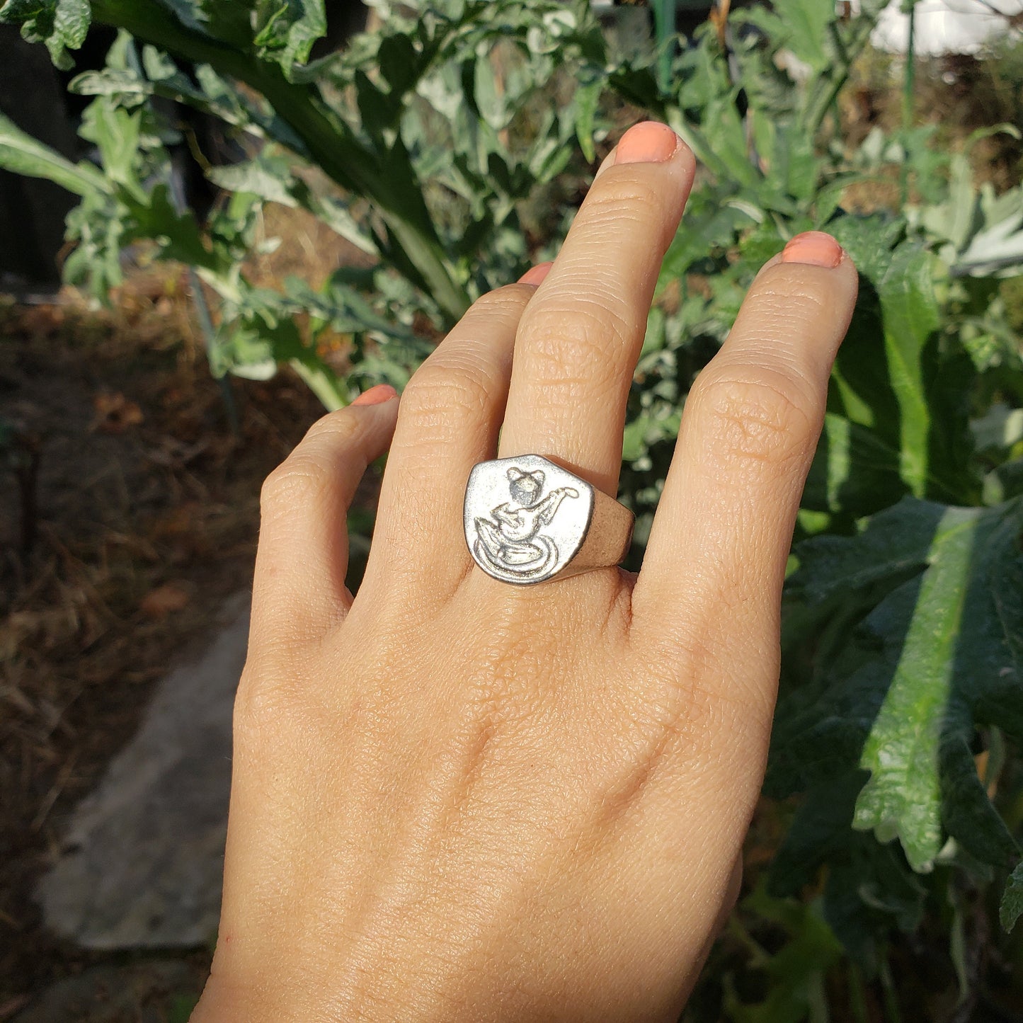 Lute lizard wax seal signet ring