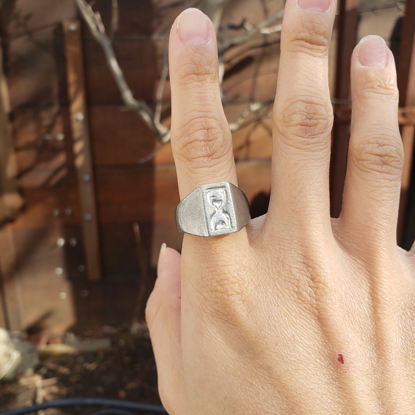 Hourglass wax seal signet ring