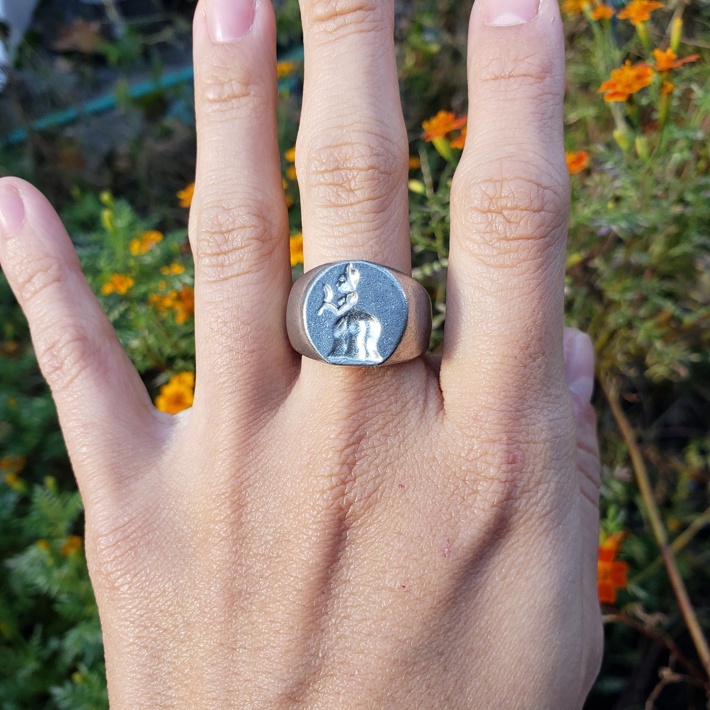 Big butt Victorian wax seal signet ring