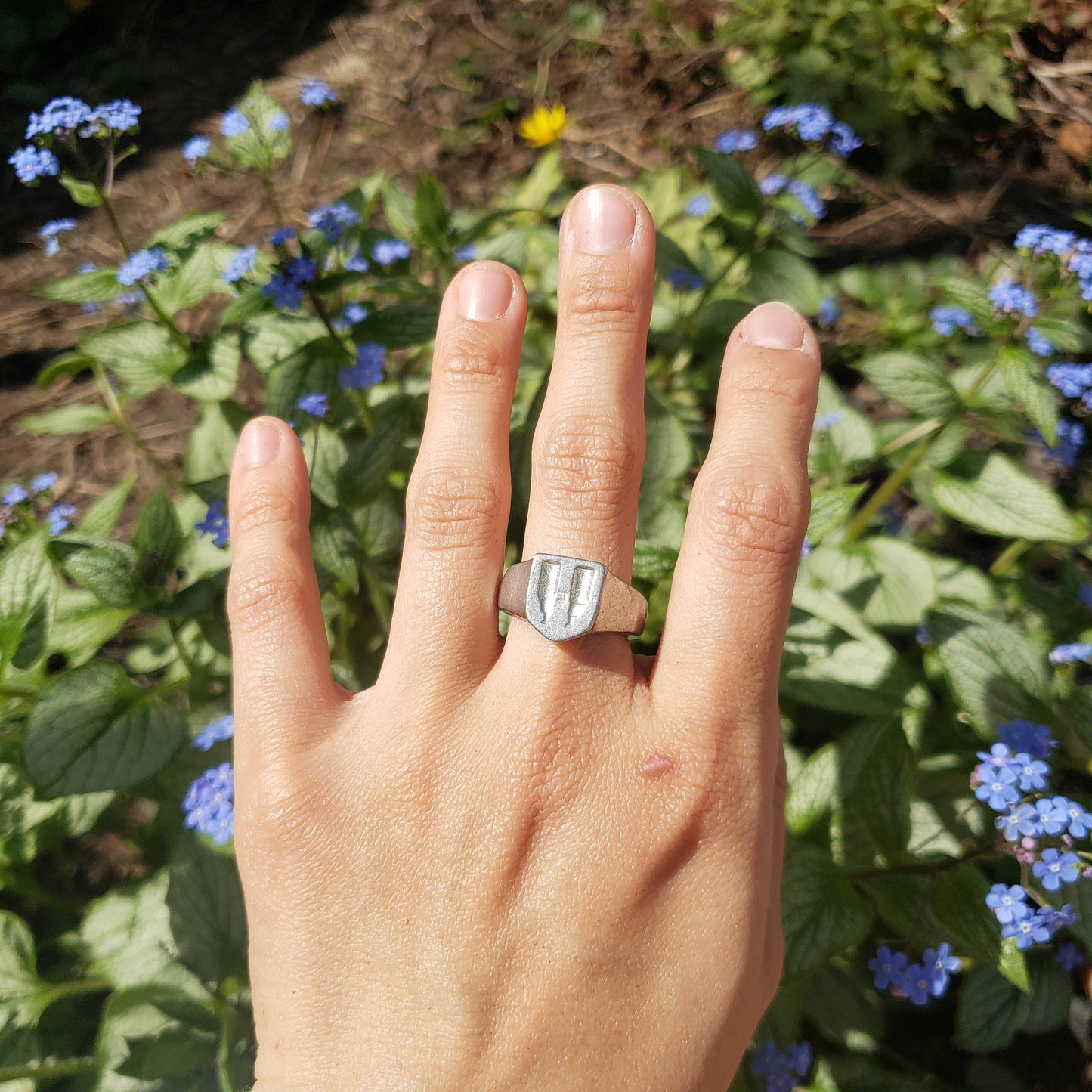 Binoculars wax seal signet ring