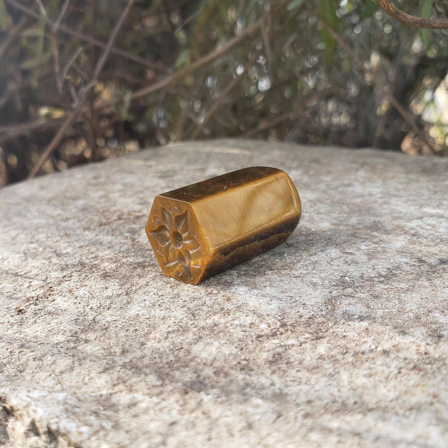 Tigers eye tower flower sealing stamp