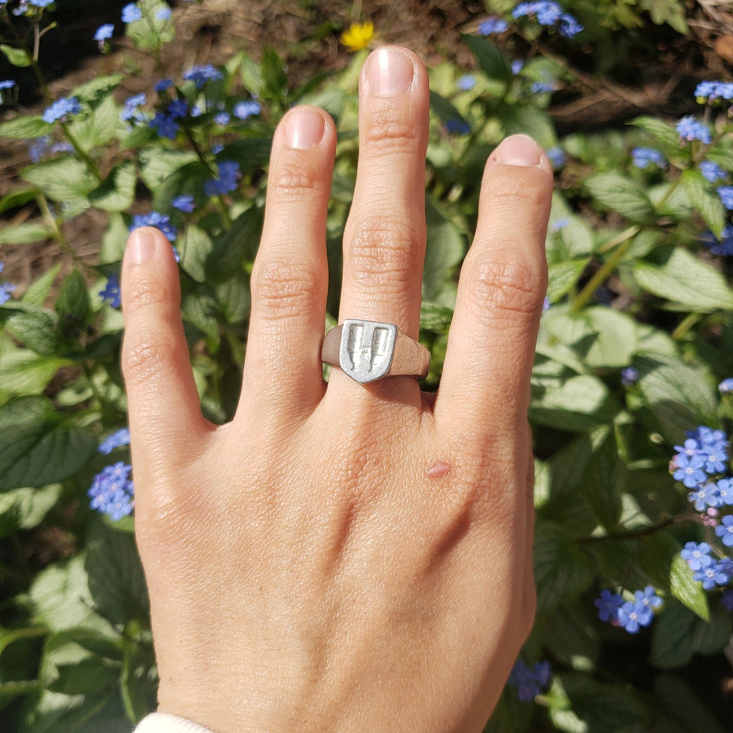 Binoculars wax seal signet ring